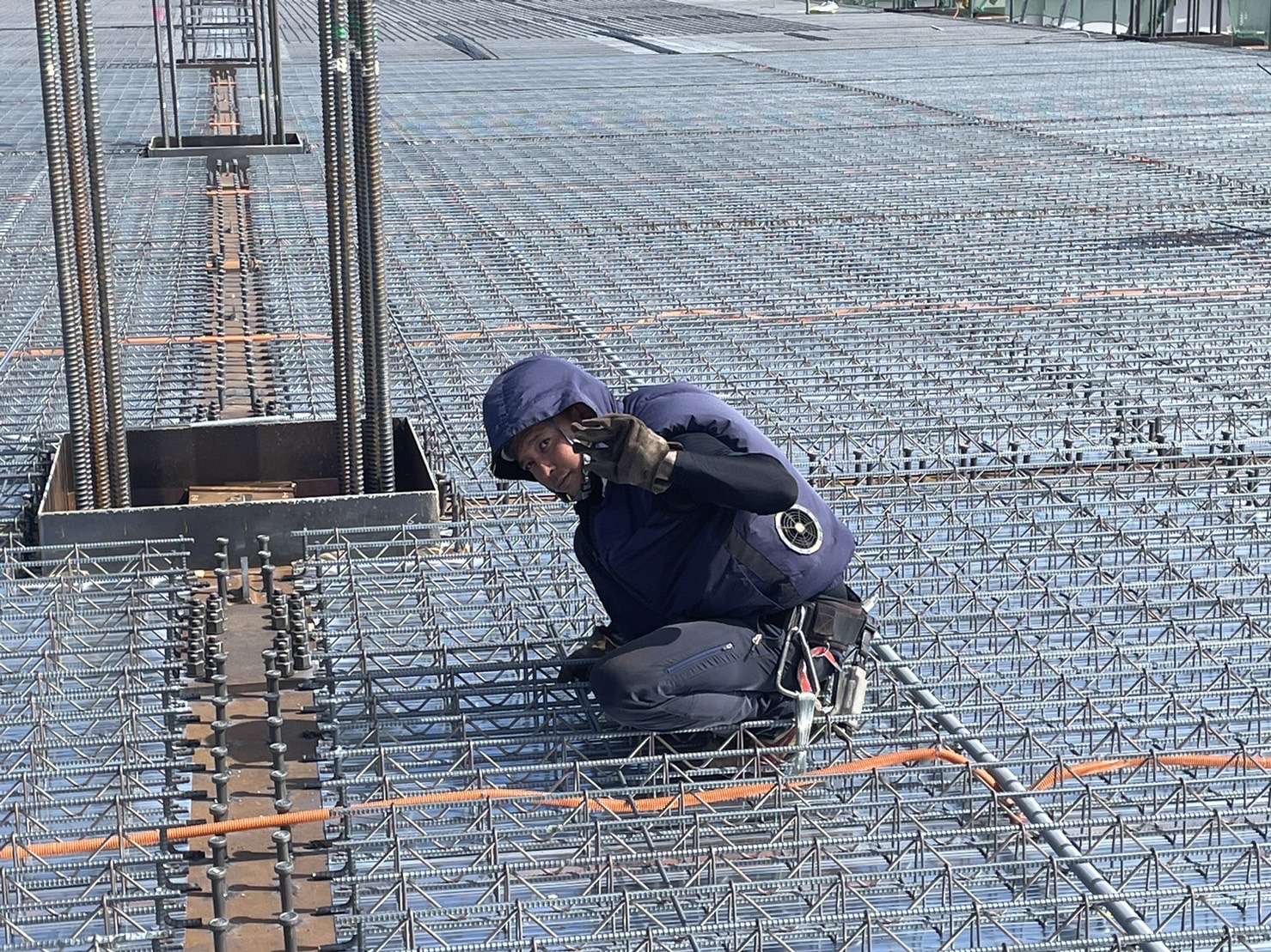 この暑いのにデッキスラブ😭